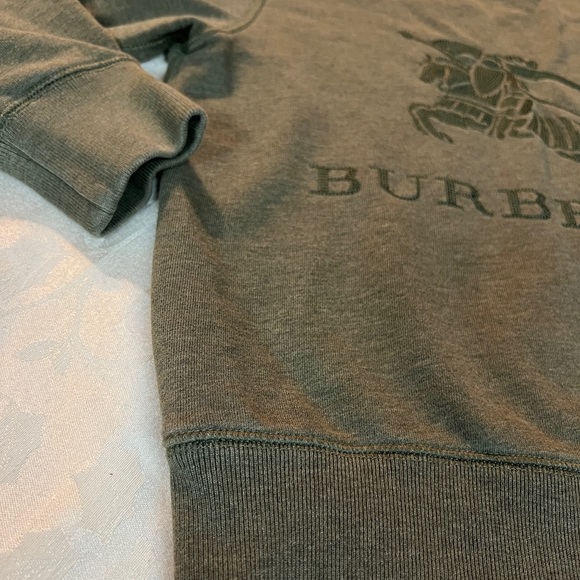 Boys Burberry Sweatshirt Sweater Size 8Y - Picture 4 of 9